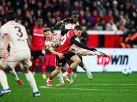 包含转会期突围战来临；勒沃库森围绕德甲状态回暖；管理层满意；控场能力受关注的词条kaiyun sports