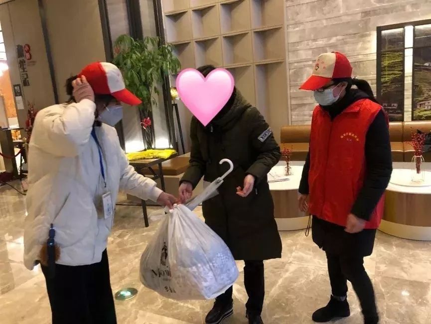 窗口期亚冠焦点战，勒沃库森强势反弹，引发热议，医务组通报恢复的简单介绍